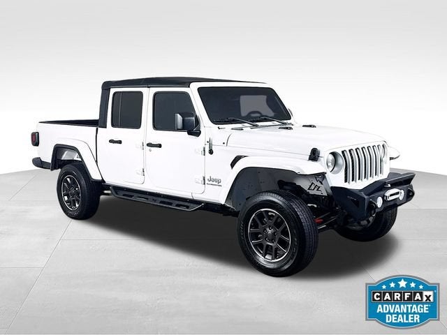 2020 Jeep Gladiator — side profile view
