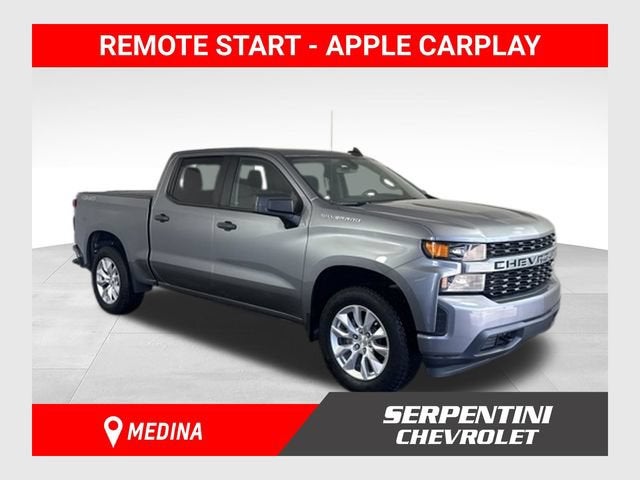 2021 Chevrolet Silverado 1500 Custom in Satin Steel Metallic — front three-quarter view